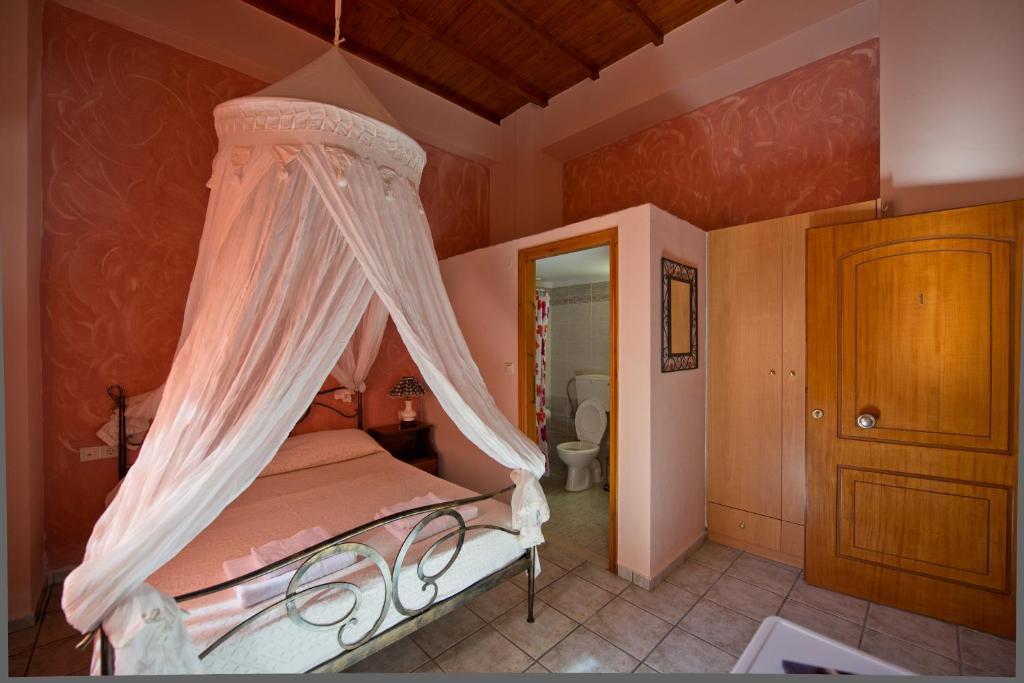 Katerina Traditional Rooms Chrissi Akti Chania Quarto foto