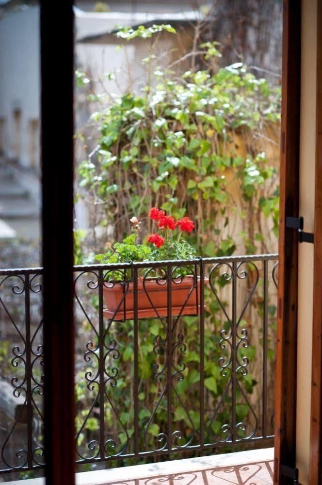 Katerina Traditional Rooms Chrissi Akti Chania Exterior foto
